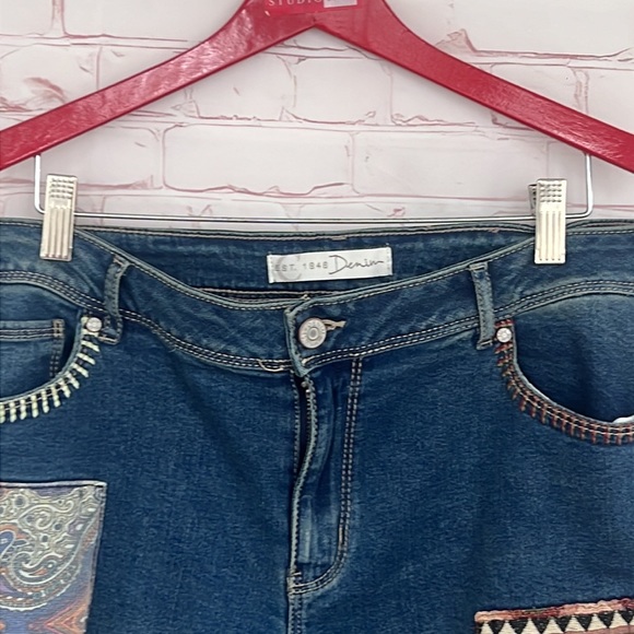 Patchwork distressed ankle denim jeans size 12 - Picture 3 of 13